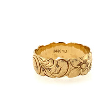 Load image into Gallery viewer, Vintage Flower Engraved Ring in 14K
