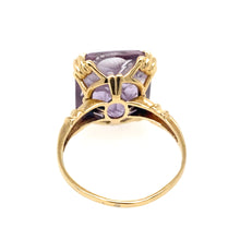 Load image into Gallery viewer, Vintage Amethyst Intaglio in 14K
