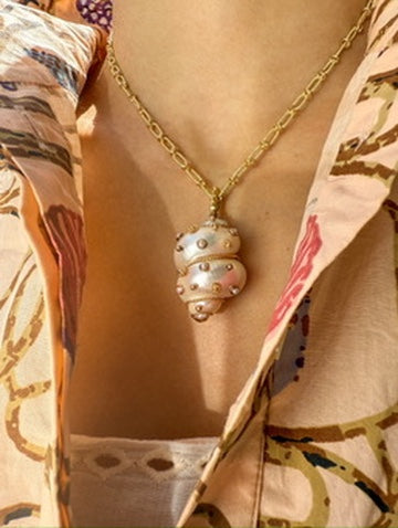 Signed "MAZ" Shell Pendant in 18k