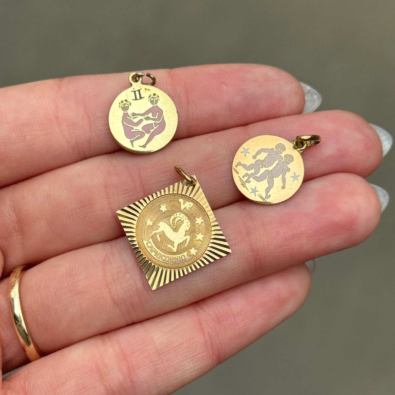 Vintage Gemini Zodiac Charm in 14K