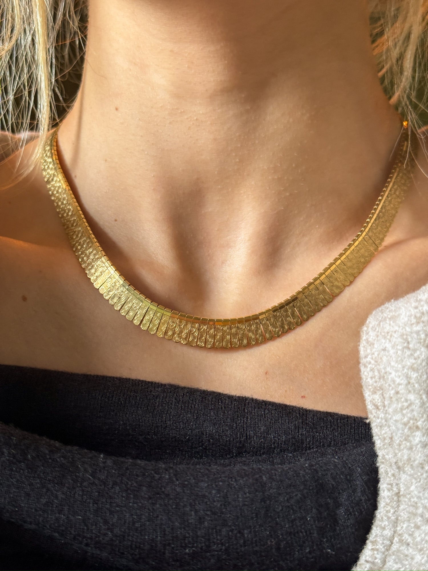 Vintage Double sided necklace in 18K