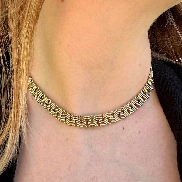Circa 1989’s Vintage Gold Wave Link Necklace in 14k