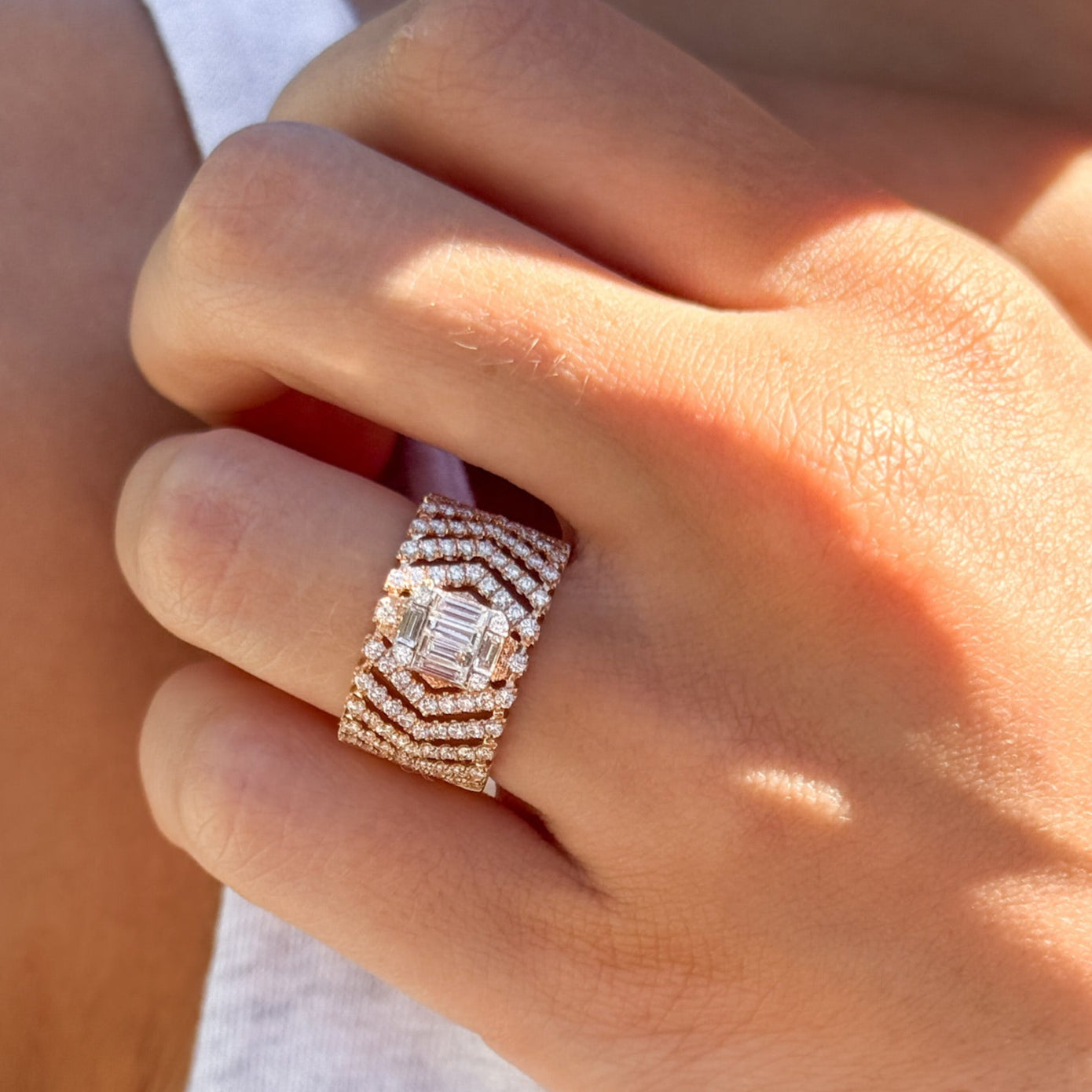 Djula Diamond Ring in 18K Rose Gold
