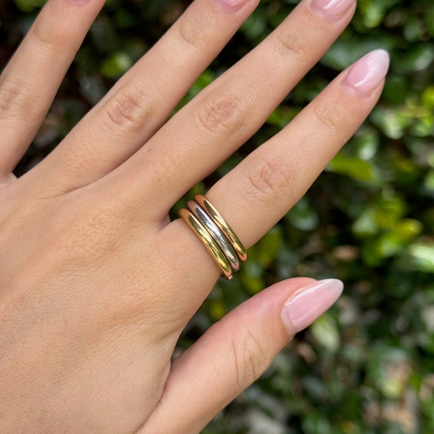 Vintage Trinity Ring in 18K Rose, White and Yellow