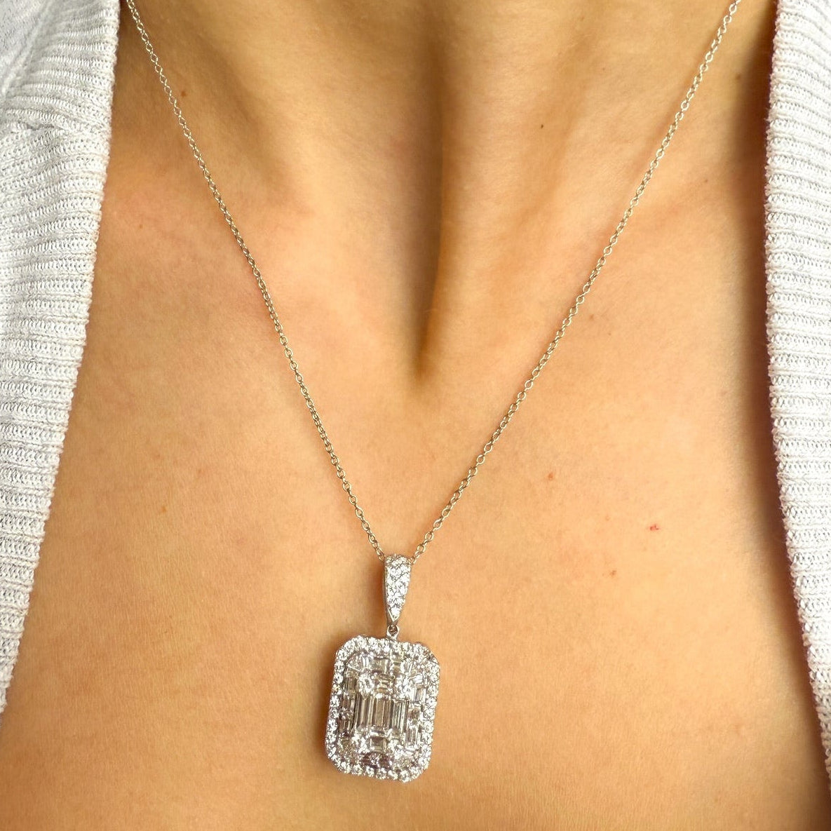 Vintage Pendant in 14K