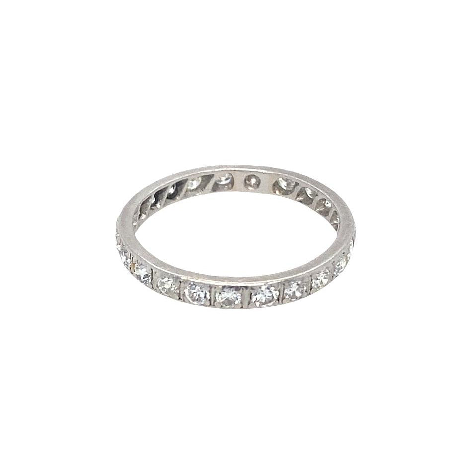 Vintage Ring in 18K White Gold