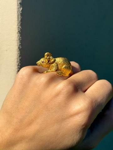 Vintage Mouse Ring in 18k