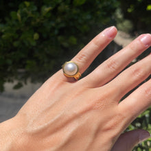 Load image into Gallery viewer, Vintage Mabe Pearl Ring in 18K
