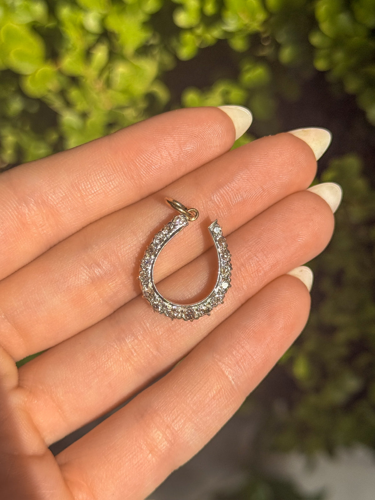Diamond Horseshoe Charm in 18k