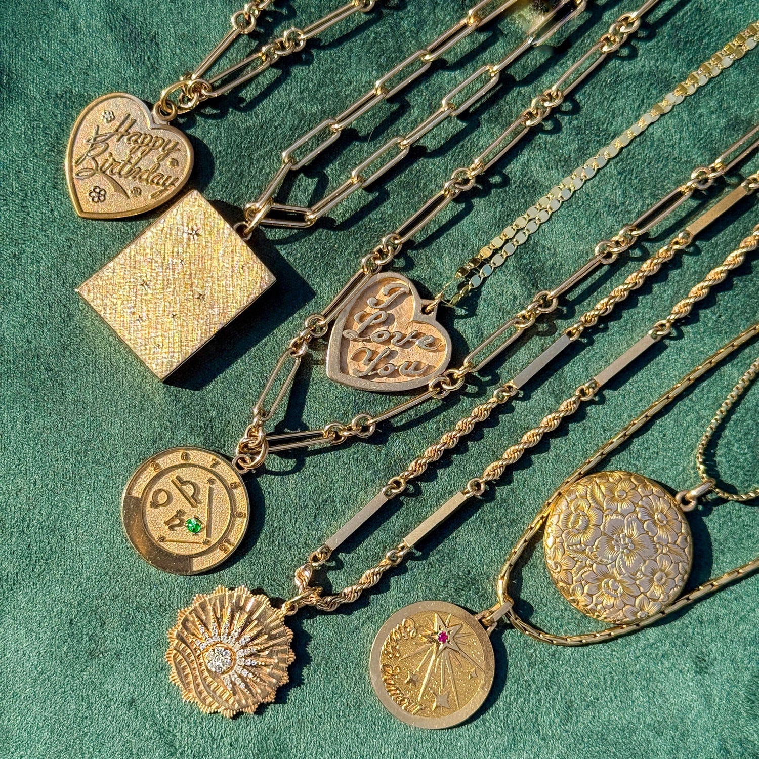 Vintage French Étoile D'amour Charm/Star of Love with Ruby in 18K