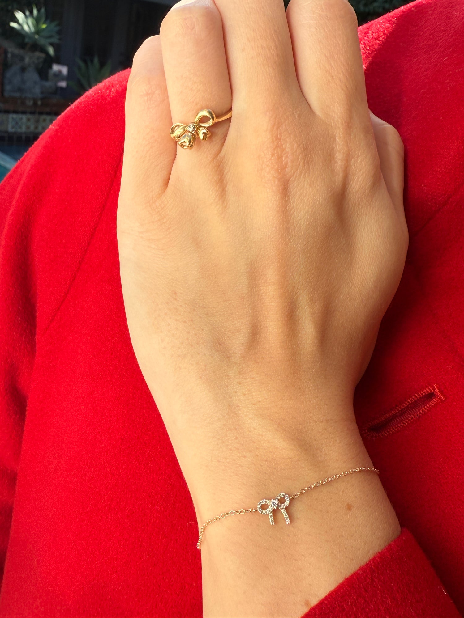 Bow Ring with Diamond in 14k