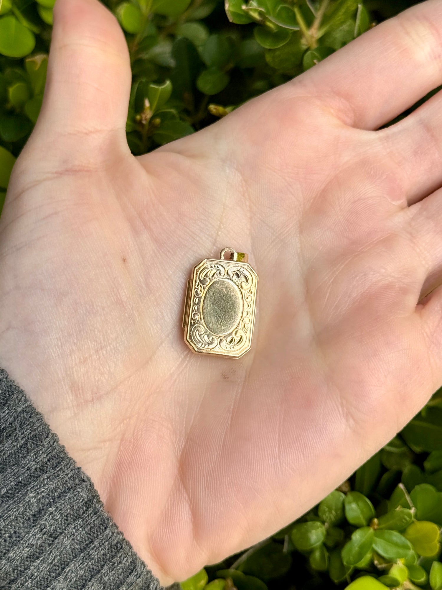 Locket in 14k