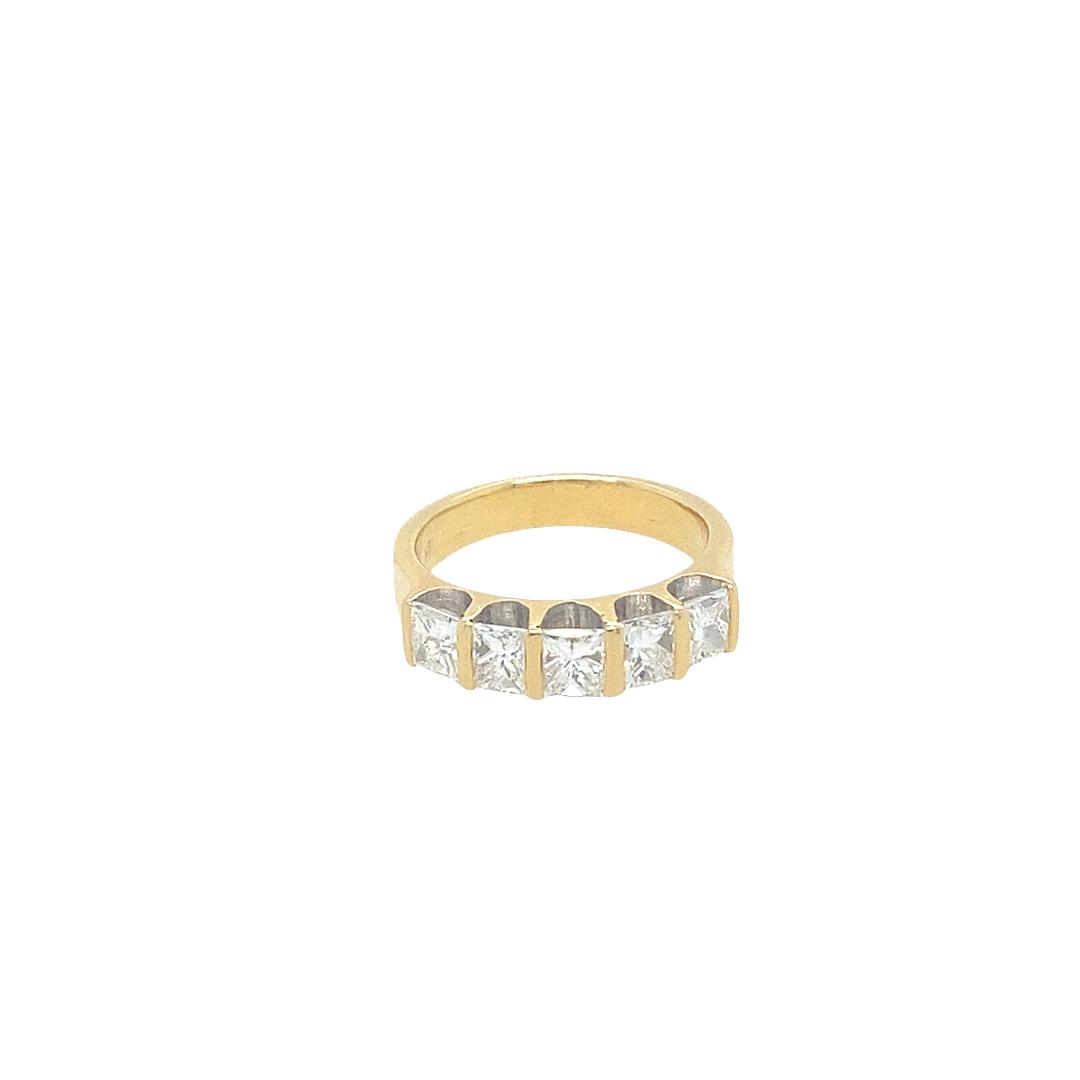 Vintage 5 Stone Diamond Ring in 18K