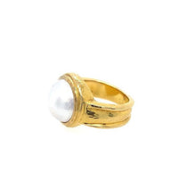 Load image into Gallery viewer, Vintage Mabe Pearl Ring in 18K
